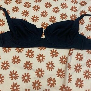 Elegant Black Ribbed Bikini Top